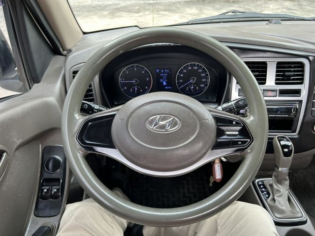 自排/升降尾門/全車原鈑件/只跑六萬/YES認證/附發票/可全貸  第6張相片