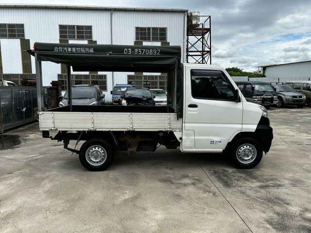 僅跑4萬/自排/8月出廠/全車原鈑件/附發票/可全貸  第4張相片