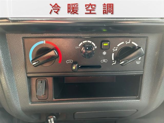 僅跑4萬/自排/8月出廠/全車原鈑件/附發票/可全貸  第7張相片