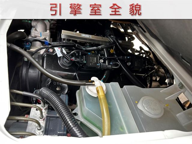 僅跑4萬/自排/8月出廠/全車原鈑件/附發票/可全貸  第12張相片