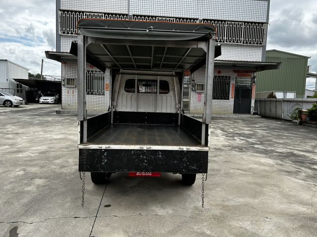 僅跑4萬/自排/8月出廠/全車原鈑件/附發票/可全貸  第15張相片