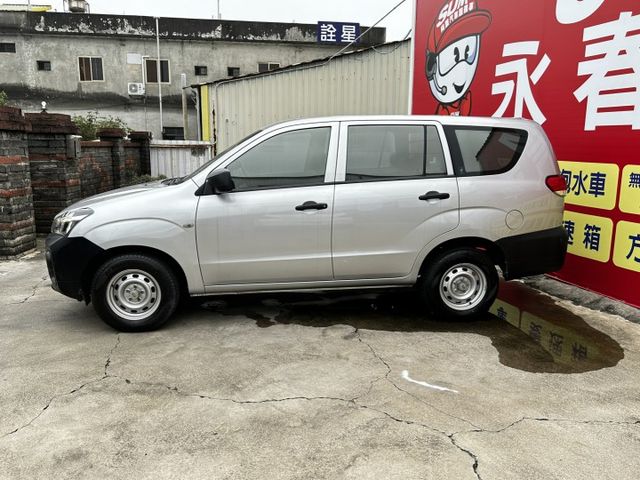 僅跑四萬/Yes認證/全車鈑件/可全貸/附發票  第5張相片