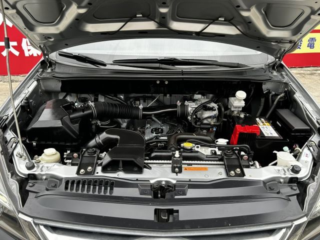 僅跑四萬/Yes認證/全車鈑件/可全貸/附發票  第13張相片