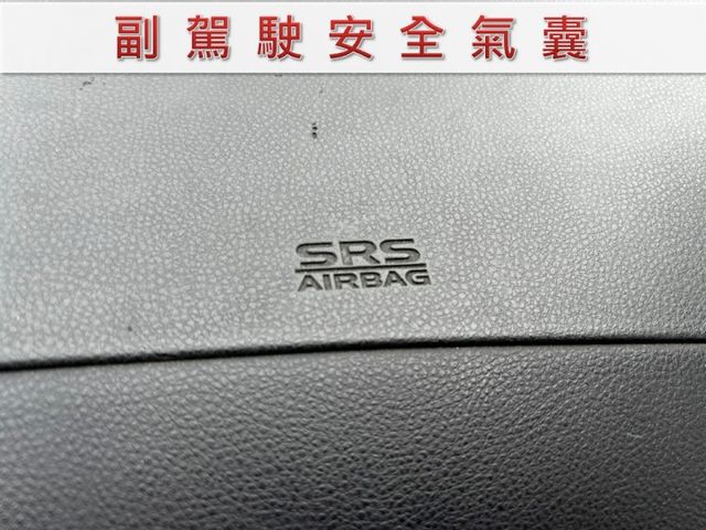 雙安全氣囊/行車紀錄器/全車原鈑件/里程保證/YES認證  第7張相片