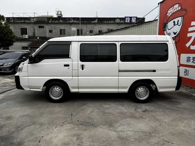 不用出價就很便宜/自排/8人座/全車原鈑件/附發票/可全貸  第3張相片