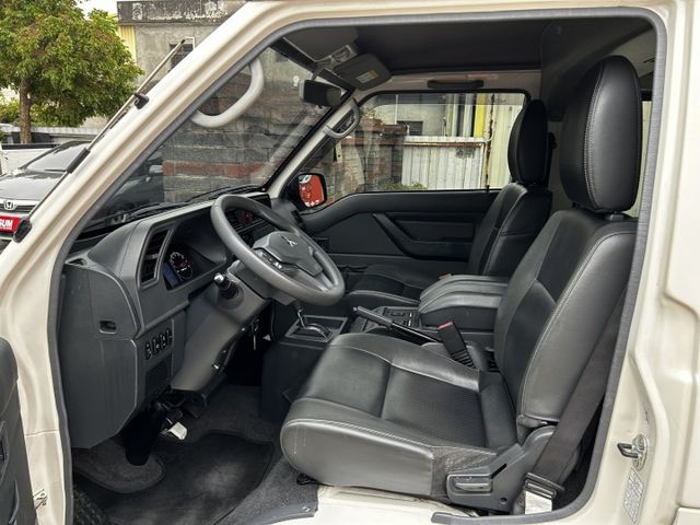 不用出價就很便宜/自排/8人座/全車原鈑件/附發票/可全貸  第11張相片