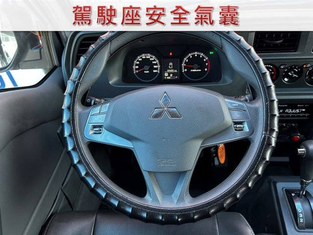 23年式/10月出廠/8人座客貨車/自排/前後雙錄行車紀錄器/YES認證/附發票  第8張相片