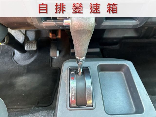 23年式/10月出廠/8人座客貨車/自排/前後雙錄行車紀錄器/YES認證/附發票  第10張相片