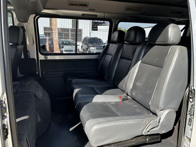 23年式/10月出廠/8人座客貨車/自排/前後雙錄行車紀錄器/YES認證/附發票  第18張相片