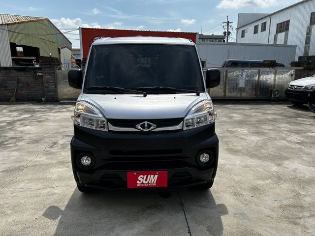 自排/5人座/全車原鈑件/原廠保固中/原廠行車紀錄器/YES認證/附發票/可全貸  第2張相片