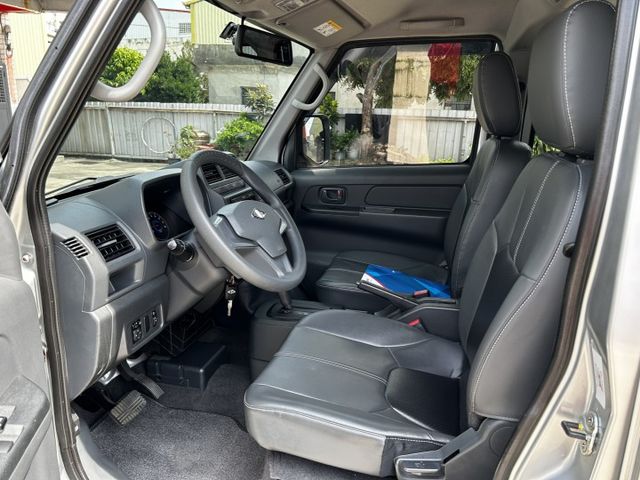 自排/5人座/全車原鈑件/原廠保固中/原廠行車紀錄器/YES認證/附發票/可全貸  第17張相片