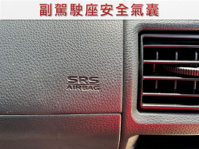 七月出廠/自排/8人座/僅跑五萬公里/全車原鈑件/YES認證/附發票/可全貸  第9張相片