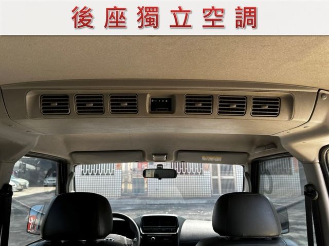 七月出廠/自排/8人座/僅跑五萬公里/全車原鈑件/YES認證/附發票/可全貸  第10張相片