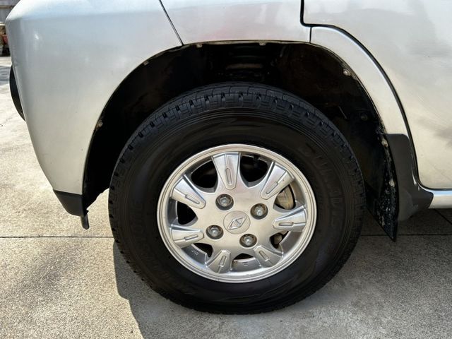 七月出廠/自排/8人座/僅跑五萬公里/全車原鈑件/YES認證/附發票/可全貸  第14張相片