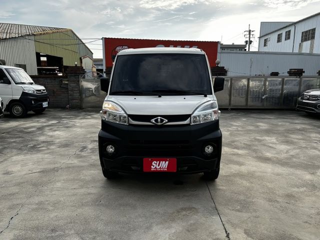 僅跑五萬公里/自排/全車原鈑件/行車紀錄器/里程保證/YES認證/附發票/可全貸  第2張相片