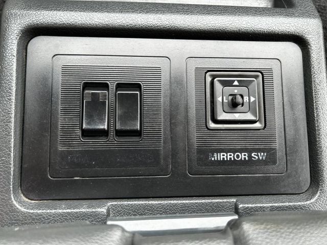 自排/8人座客貨車/Yes認證/全車原鈑件/可全貸/附發票  第11張相片