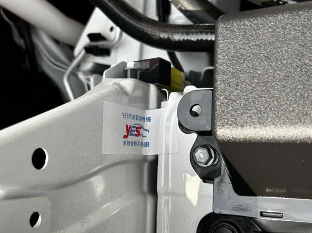 全車原鈑件/只跑1.6萬/七氣囊/Ikey/Android Auto  ApplePlay/ACC/可全貸  第15張相片