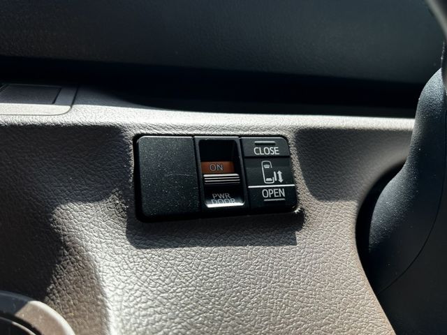 豪華+版/電動滑門/可全貸  第11張相片