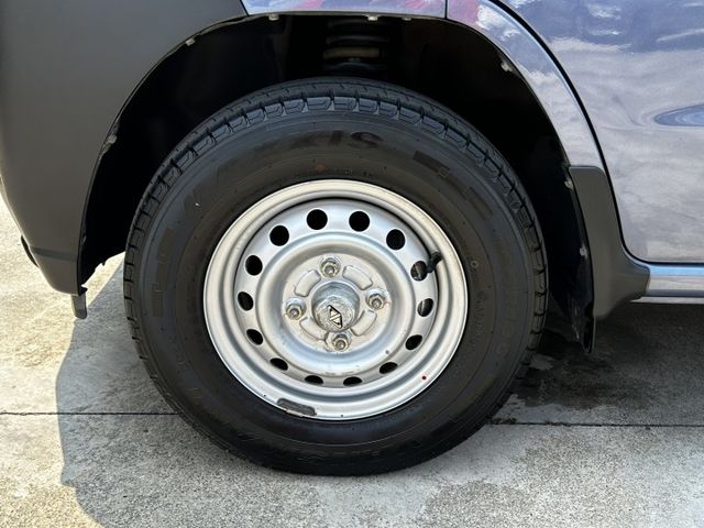 低里程/5人座客貨車/手排/Yes認證/可全貸/附發票  第14張相片