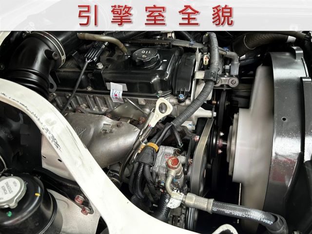 不用出價就很便宜/自排/8人座/全車原鈑件/附發票/可全貸  第14張相片