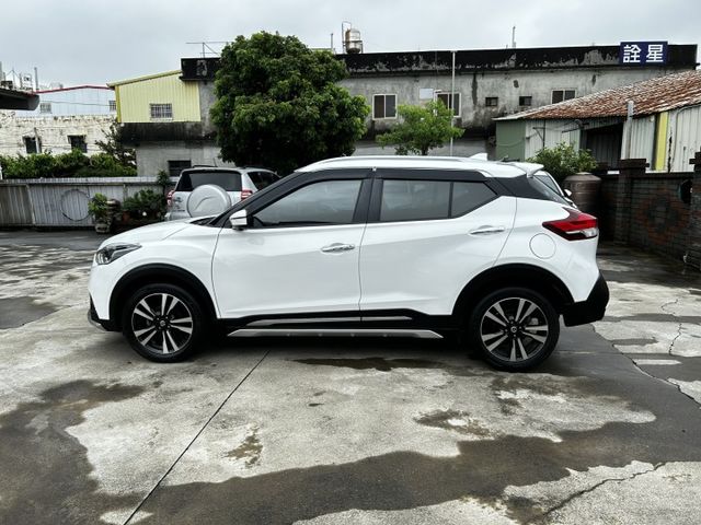 旗鑑版/只跑47000/環景/全車原鈑件/可全貸  第3張相片