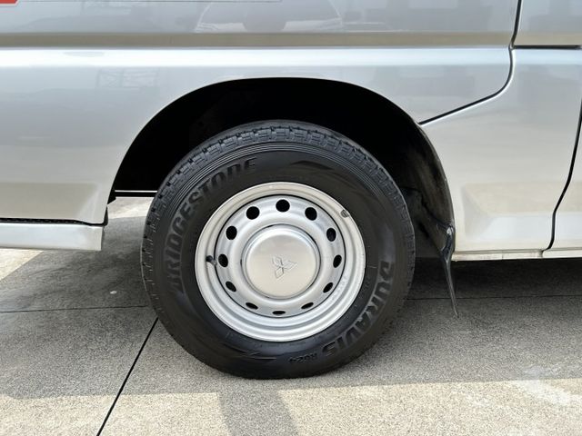 自排/8人座客貨車/Yes認證/里程保證/附發票  第17張相片