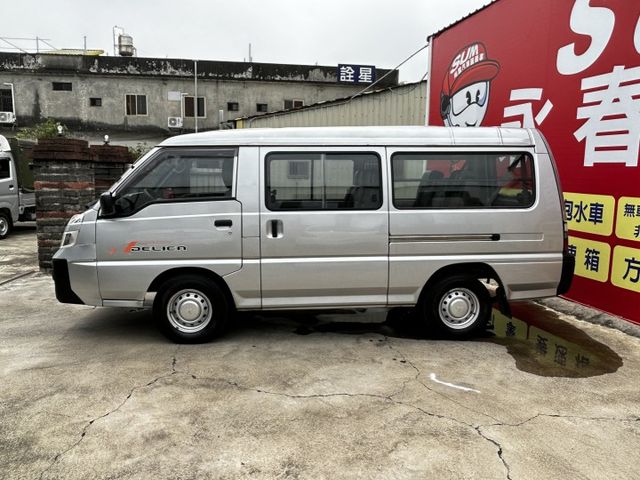 8人座客貨車/自排/前後雙錄行車紀錄器/YES認證/附發票/可全貸  第3張相片
