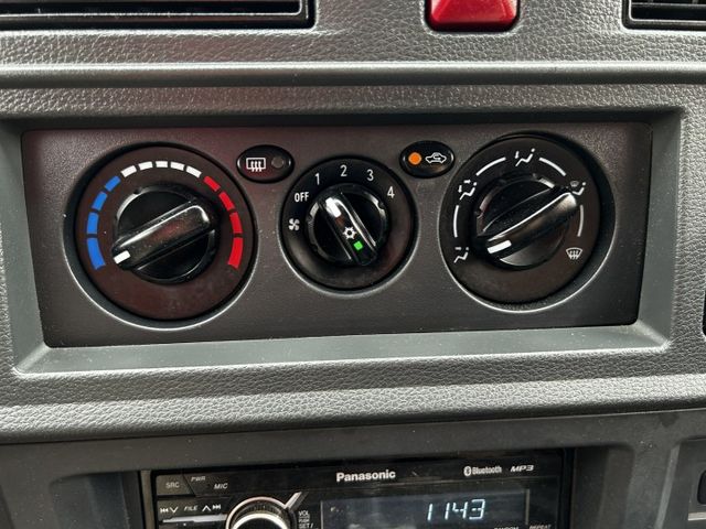 8人座客貨車/自排/前後雙錄行車紀錄器/YES認證/附發票/可全貸  第10張相片
