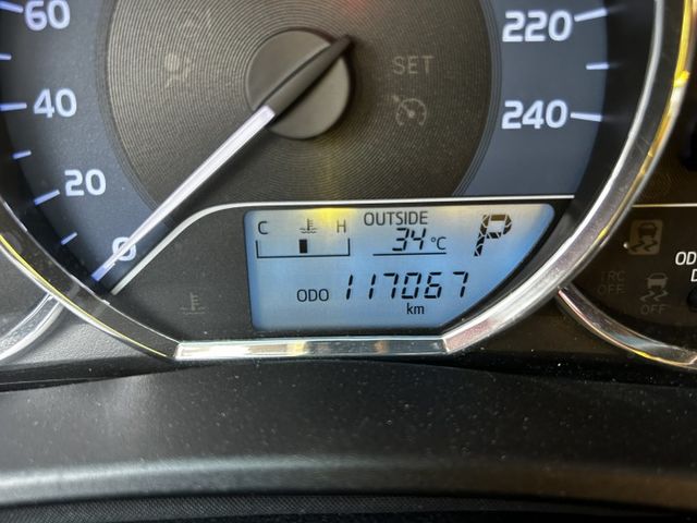 買車找永春最安心！19年Altis通過YES認證，享2年5萬公里保固與SUM五大保固，銀色耐髒好顧，高CP值代步神車。  第7張相片