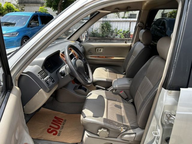 自排/5人座客貨車/車況極佳/Yes認證  第3張相片
