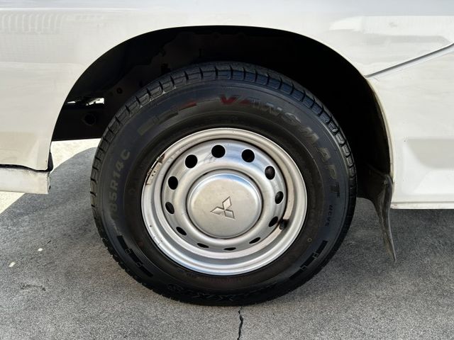 22年12出廠/僅跑六萬/全車原鈑件/里程保證/YES認證/附發票/可全貸/  第9張相片
