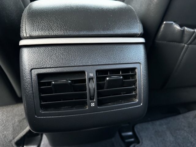 2.0 E版  里程保證  全車原鈑件  歡迎賞車試乘  第14張相片
