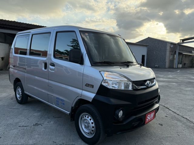 A180  5人座  里程保證8萬8km  全車原鈑件  歡迎賞車試乘  第3張相片