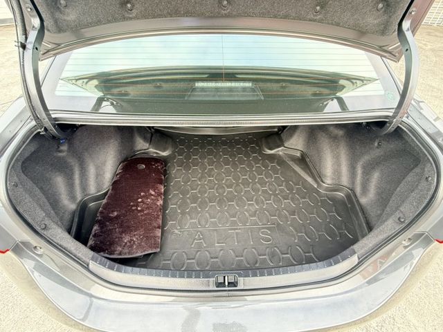 豪華版  里程保證2萬5km  全車原鈑件  歡迎賞車試乘  第15張相片