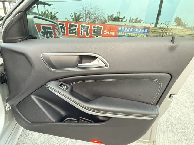 最佳代步小車  里程保證    歡迎賞車試乘  第13張相片