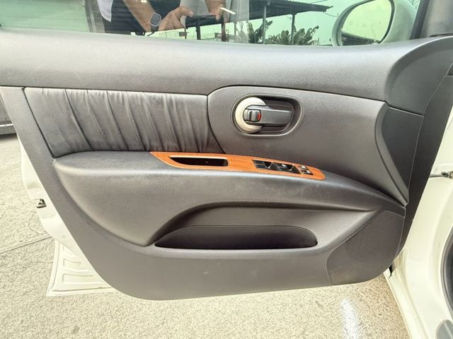 七人座  里程保證  影音多合一  歡迎賞車試乘  第15張相片