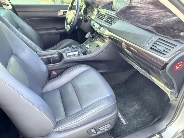 安卓影音多合一  里程保證  原廠保養紀錄完整  歡迎賞車試乘  第14張相片