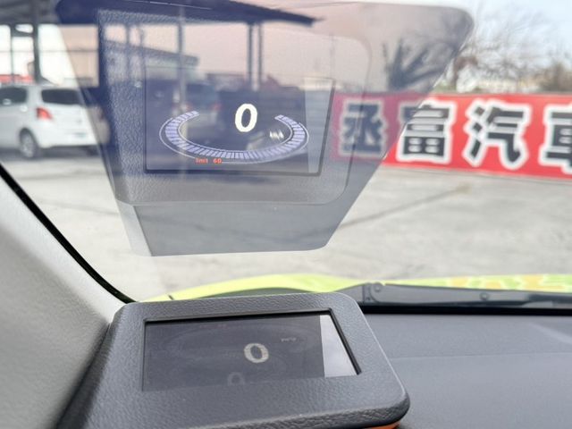 1.8  5人座 里程保證7萬km  影音多合一  歡迎賞車試乘  第10張相片