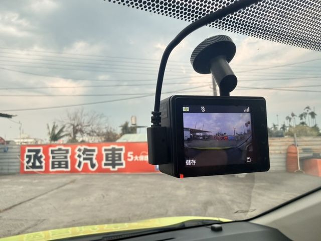 1.8  5人座 里程保證7萬km  影音多合一  歡迎賞車試乘  第11張相片