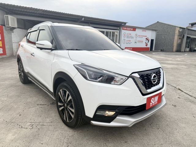 智行旗艦版  360度環景  里程保證7萬5km  全車全鈑件  歡迎賞車試乘  第3張相片