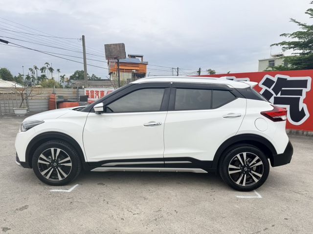 智行旗艦版  360度環景  里程保證7萬5km  全車全鈑件  歡迎賞車試乘  第4張相片