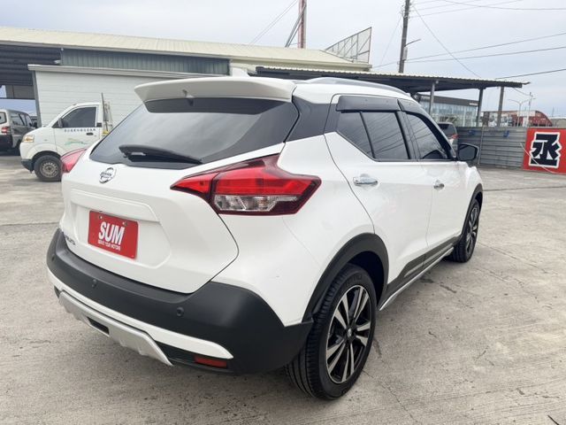 智行旗艦版  360度環景  里程保證7萬5km  全車全鈑件  歡迎賞車試乘  第7張相片