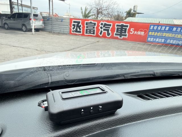 智行旗艦版  360度環景  里程保證7萬5km  全車全鈑件  歡迎賞車試乘  第9張相片