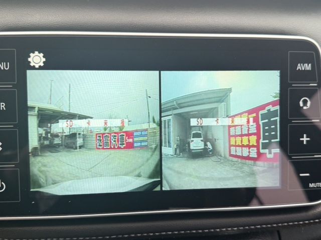 智行旗艦版  360度環景  里程保證7萬5km  全車全鈑件  歡迎賞車試乘  第11張相片