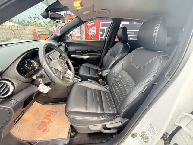 智行旗艦版  360度環景  里程保證7萬5km  全車全鈑件  歡迎賞車試乘  第12張相片