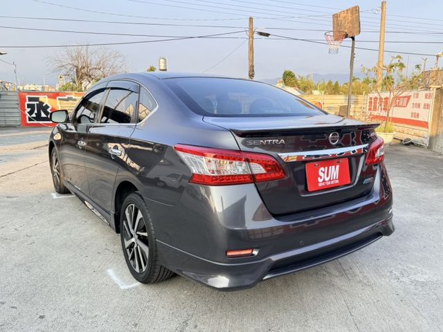 I-KEY  恆溫  里程保證4萬7km  影音多合一  歡迎賞車試乘  第5張相片