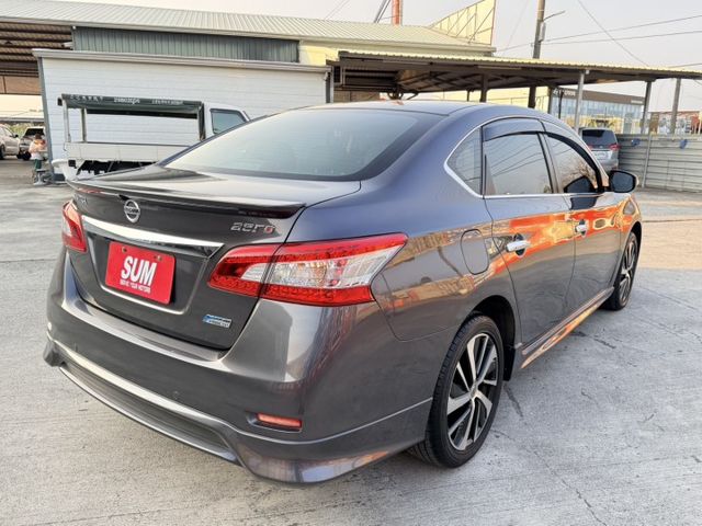 I-KEY  恆溫  里程保證4萬7km  影音多合一  歡迎賞車試乘  第7張相片