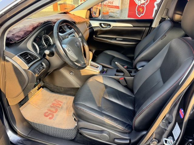 I-KEY  恆溫  里程保證4萬7km  影音多合一  歡迎賞車試乘  第11張相片