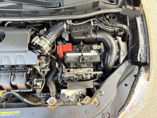 I-KEY  恆溫  里程保證4萬7km  影音多合一  歡迎賞車試乘  第16張相片