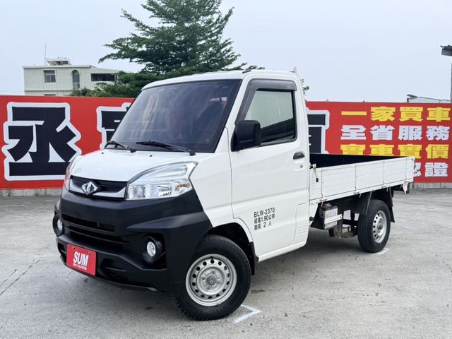 自排  里程保證1萬3km 全車原鈑件  歡迎賞車試乘  第1張相片